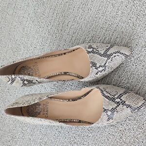 Vince Camuto Abbee Black and Cream Snake Leather Heels